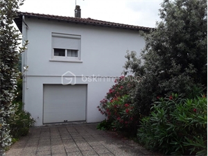 villa à la vente -   09300  LAVELANET, surface 178 m2 vente villa - UBI436235948